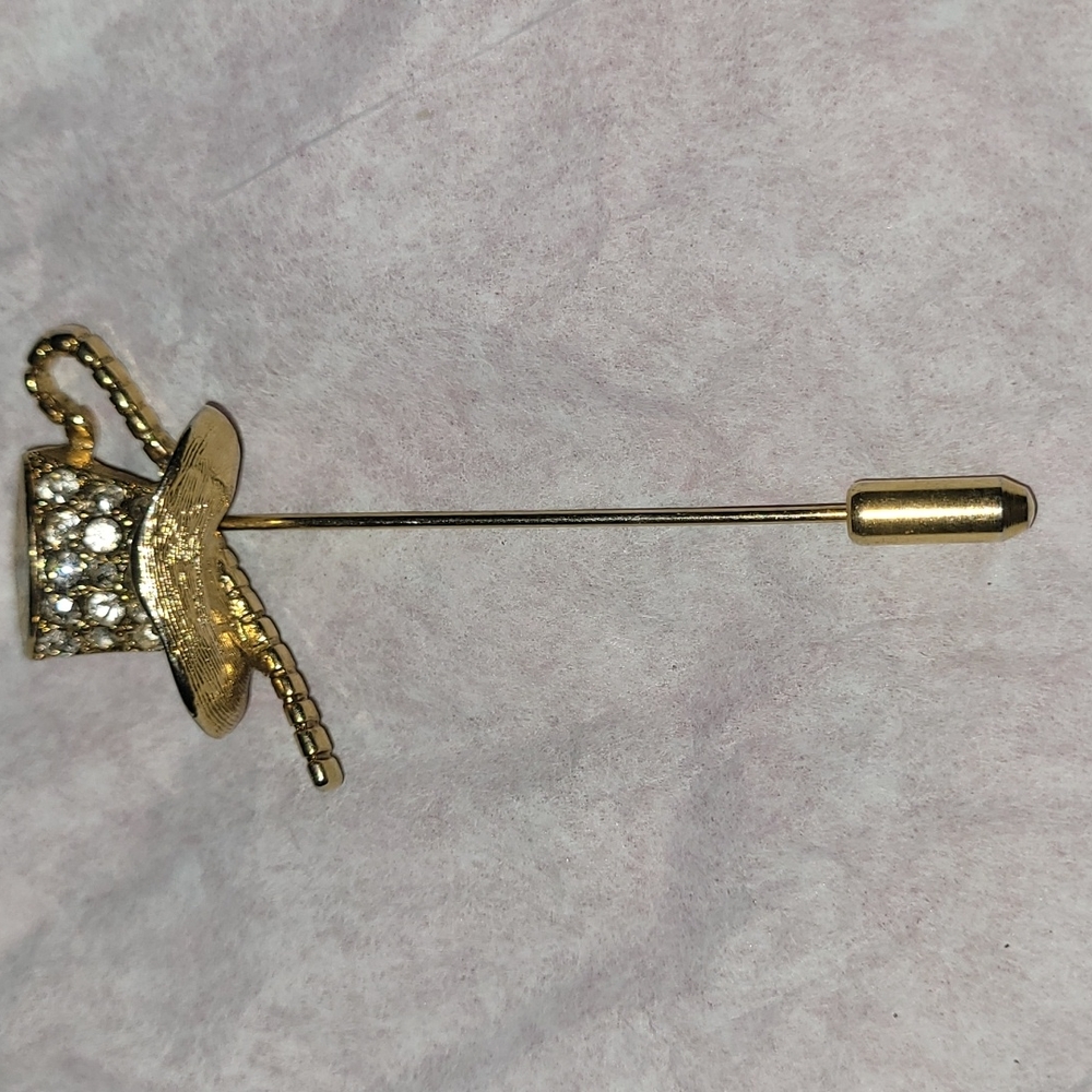Cubic zirconia gold tone top hat pin/brooch